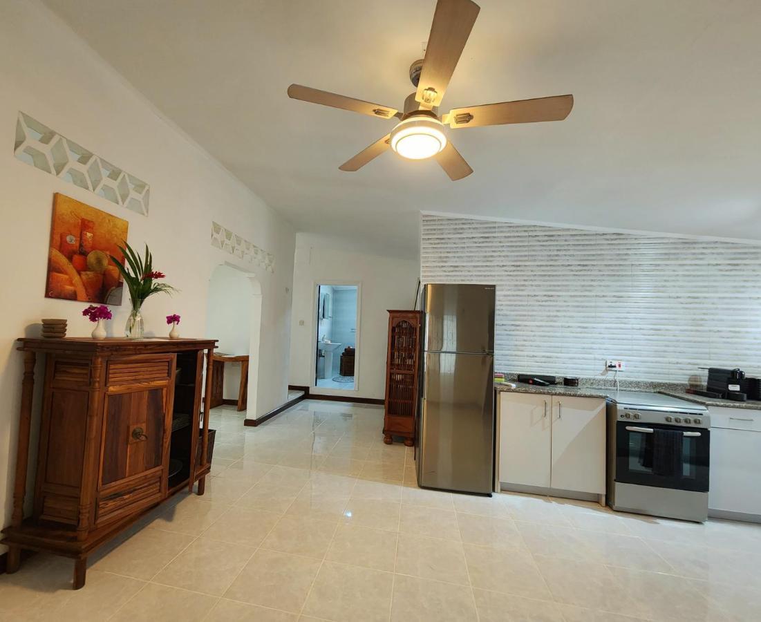 Kaz Memel Villa